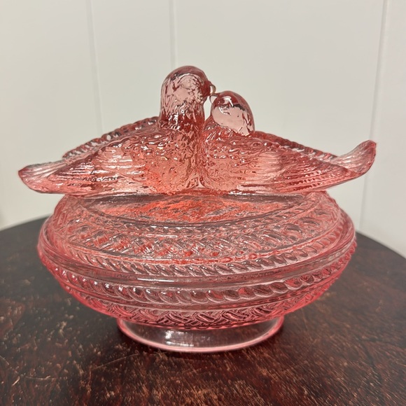 Vintage pink glass nesting bowl love bird doves - Picture 4 of 10